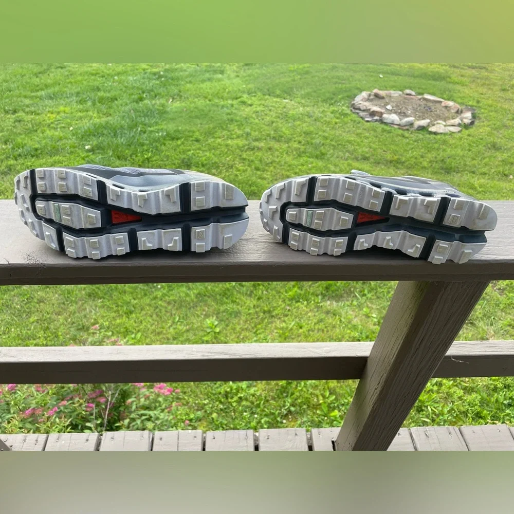 ON Cloudvista Waterproof Trail Running Shoe - Picture 11 of 11